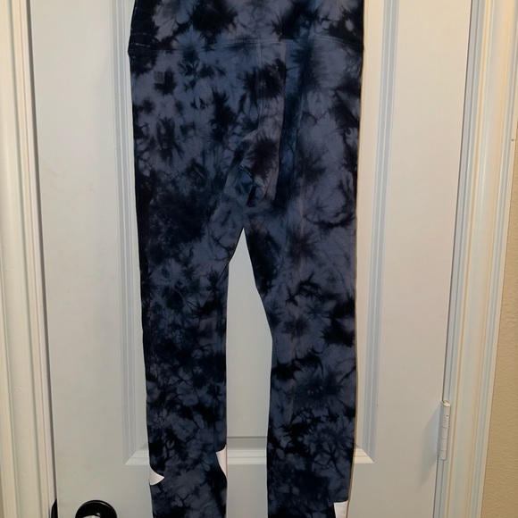Victoria Secret Pink Yoga Leggings Tye Dye Blue Small Great Condition - Picture 2 of 2